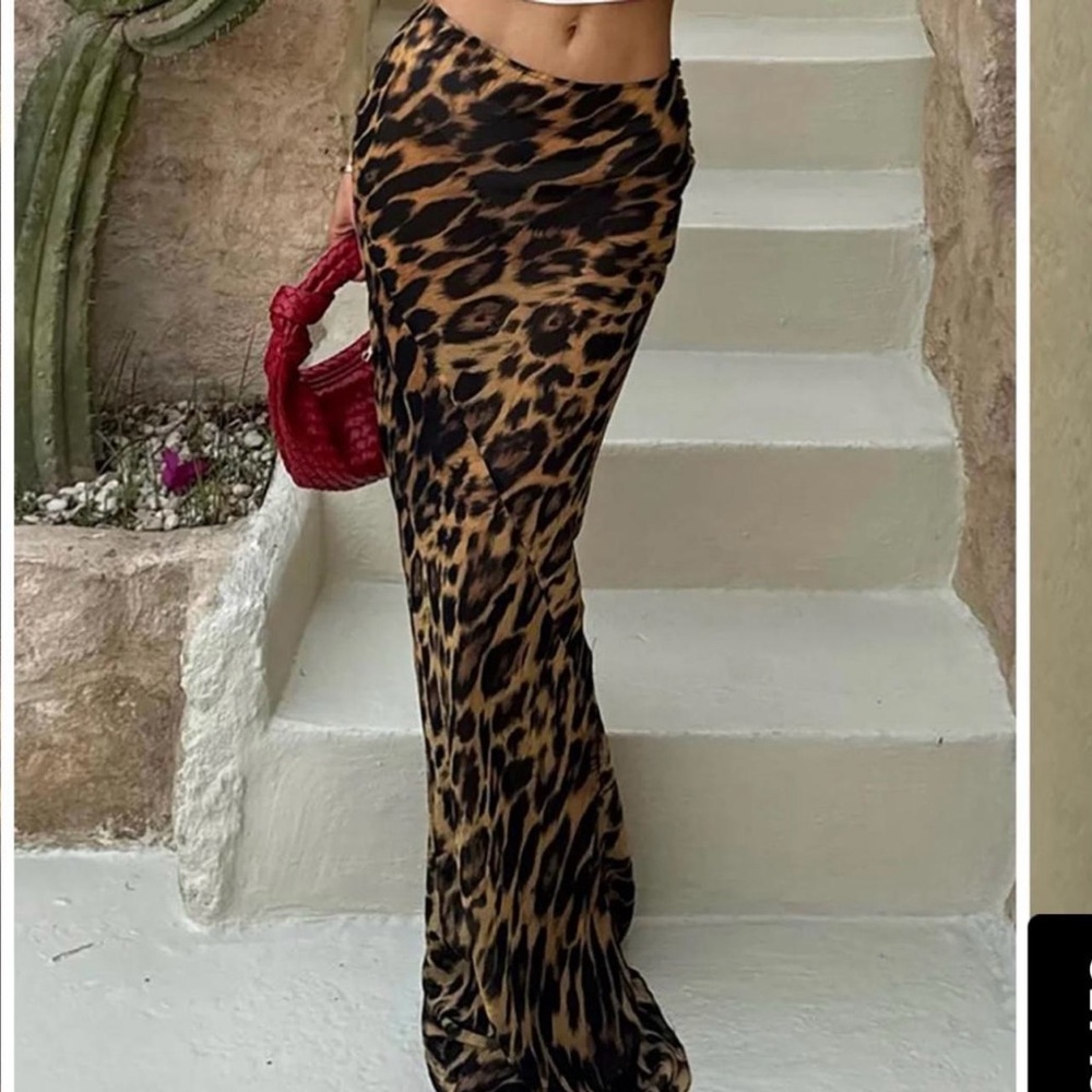 Commense Leopard Print Maxi Skirt